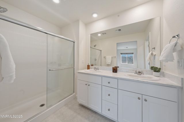 636 Coyote Blf Court, Reno, NV 89506