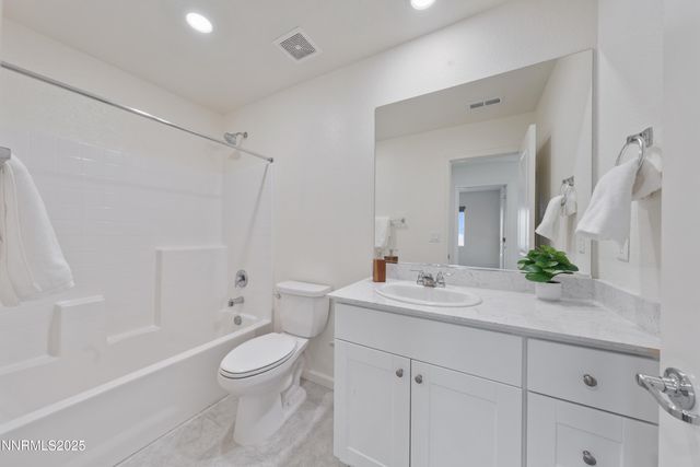 636 Coyote Blf Court, Reno, NV 89506