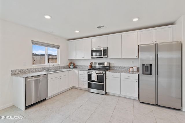 636 Coyote Blf Court, Reno, NV 89506