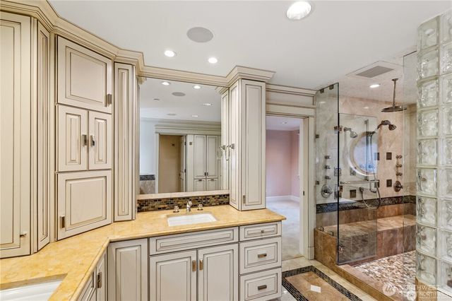 11009 317th Avenue NE, Carnation, WA 98014