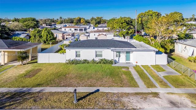 14860 Buchanan St, Miami, FL 33176