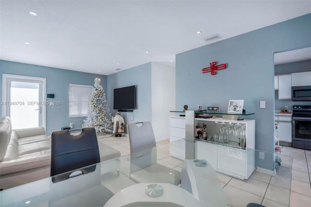 14860 Buchanan St, Miami, FL 33176