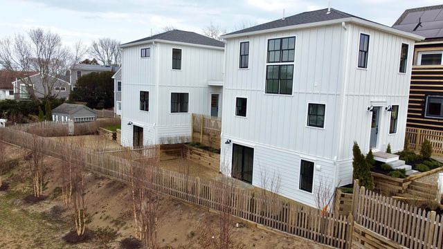 29 Cemetery Road 1, Provincetown, MA 02657