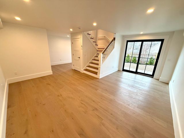 29 Cemetery Road 1, Provincetown, MA 02657