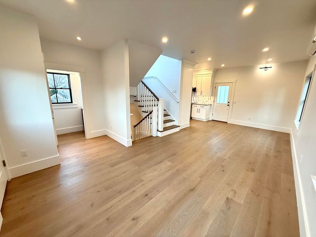 29 Cemetery Road 1, Provincetown, MA 02657