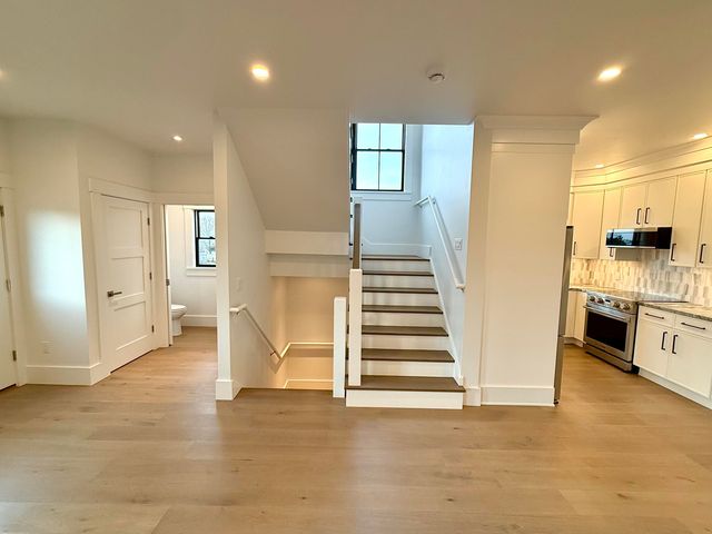 29 Cemetery Road 1, Provincetown, MA 02657