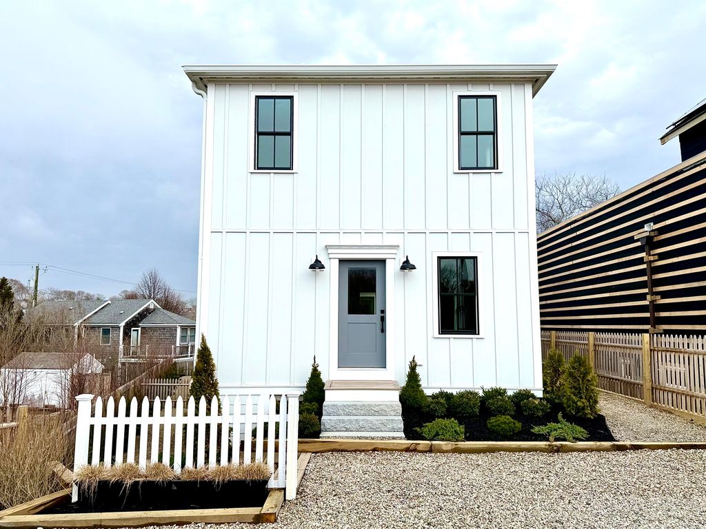 29 Cemetery Road 1, Provincetown, MA 02657