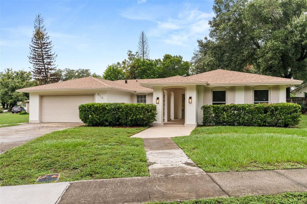 Image 1 of property listing at 616 LAKE HOWELL ROAD, Maitland, FL 32751