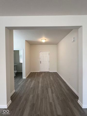 10593 Brooks Street, Indianapolis, IN 46234