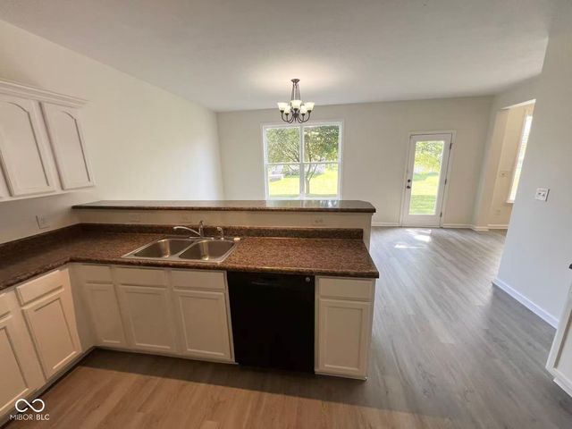 10593 Brooks Street, Indianapolis, IN 46234