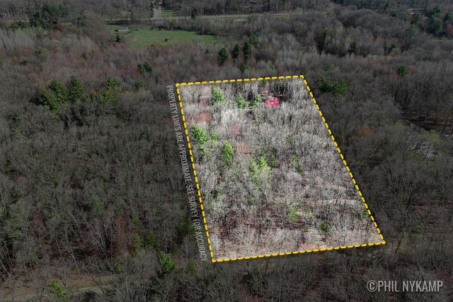 5479 Liland Trace, Fennville, MI 49408