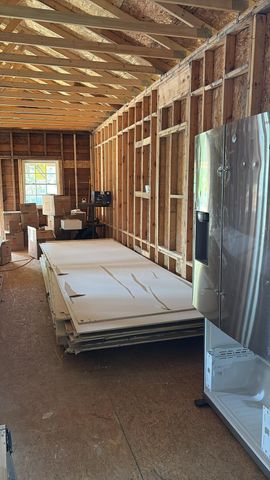 818 Alvord Avenue, Flint, MI 48507