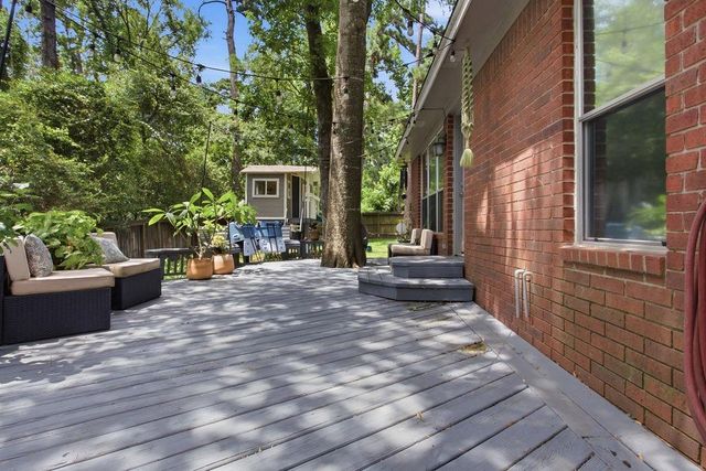 6 Wind Poppy Court, The Woodlands, TX 77381