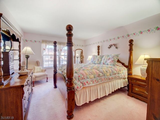 47 Autumn Ct, Roxbury Twp., NJ 07852