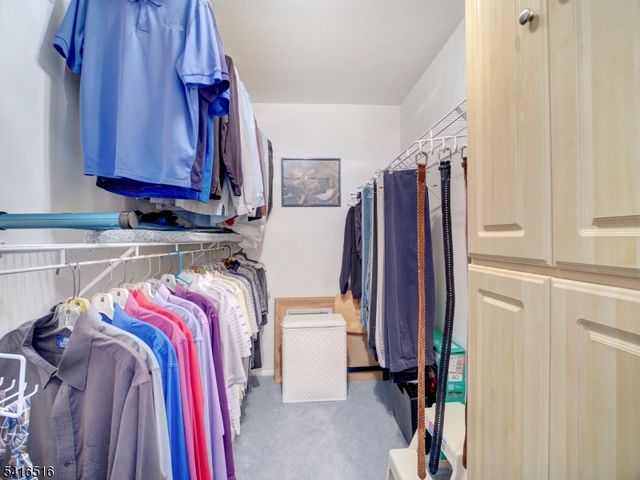 47 Autumn Ct, Roxbury Twp., NJ 07852