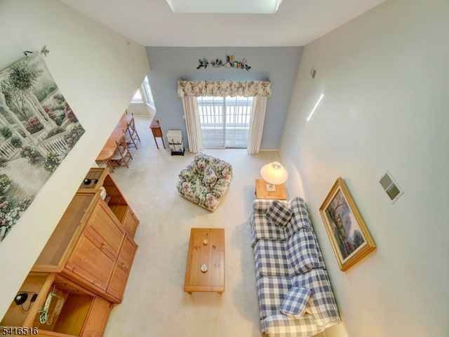 47 Autumn Ct, Roxbury Twp., NJ 07852