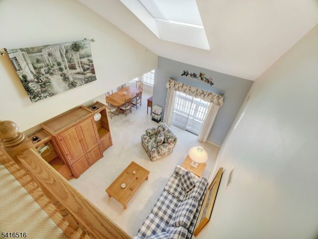47 Autumn Ct, Roxbury Twp., NJ 07852