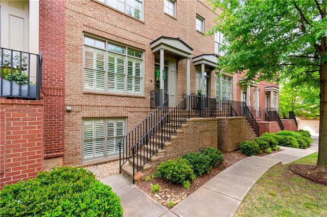 825 Virginia Park Circle NE, Atlanta, GA 30306