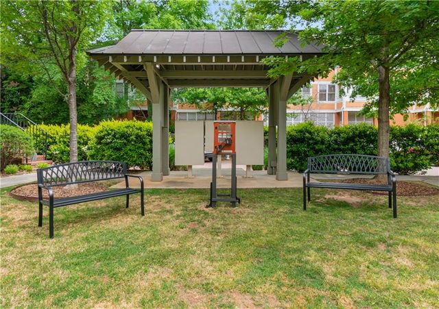 825 Virginia Park Circle NE, Atlanta, GA 30306