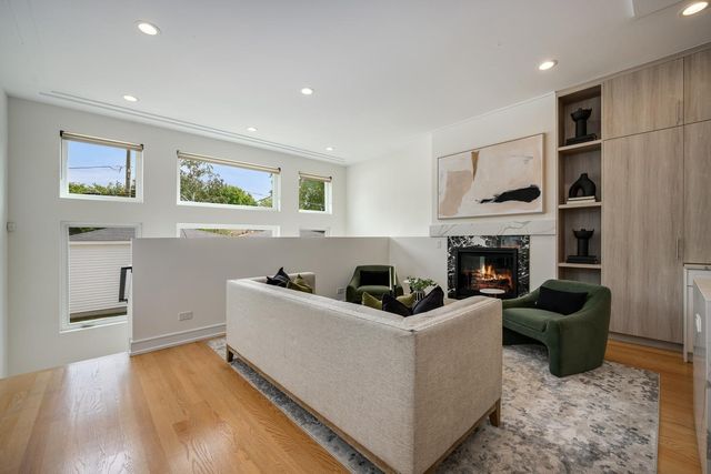4127 N Whipple Street, Chicago, IL 60618