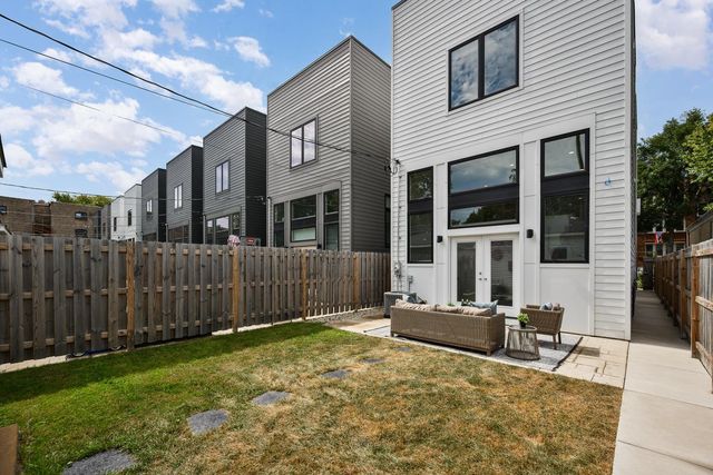 4127 N Whipple Street, Chicago, IL 60618