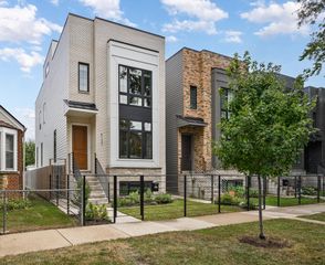 4127 N Whipple Street, Chicago, IL 60618
