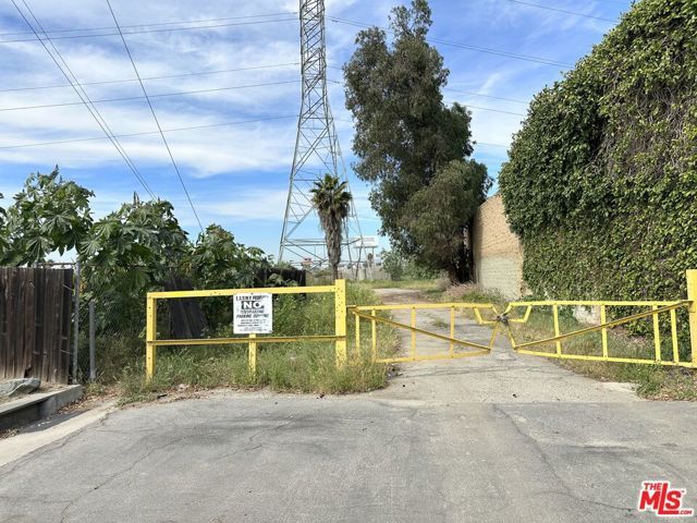 7700 Bangle Road, Downey, CA 90240