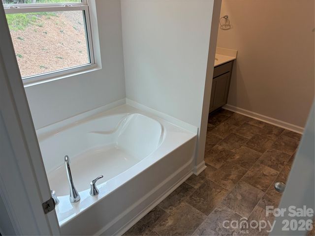 2710 Trawler Way, Kannapolis, NC 28083