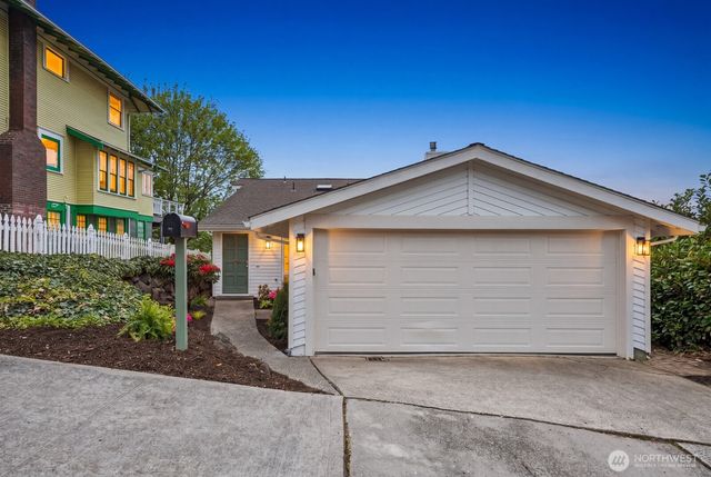 411 Cedar Ave S, Renton, WA 98057
