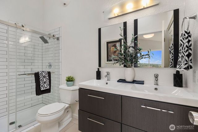 411 Cedar Ave S, Renton, WA 98057