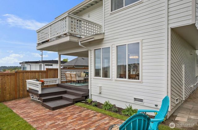 411 Cedar Ave S, Renton, WA 98057