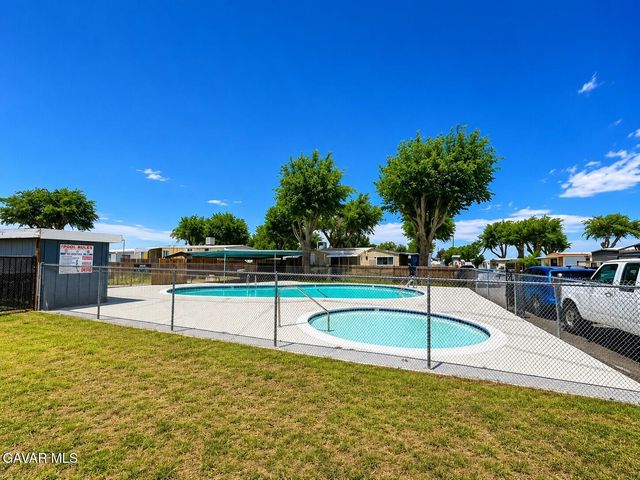 1617 E Avenue I 75, Lancaster, CA 93535