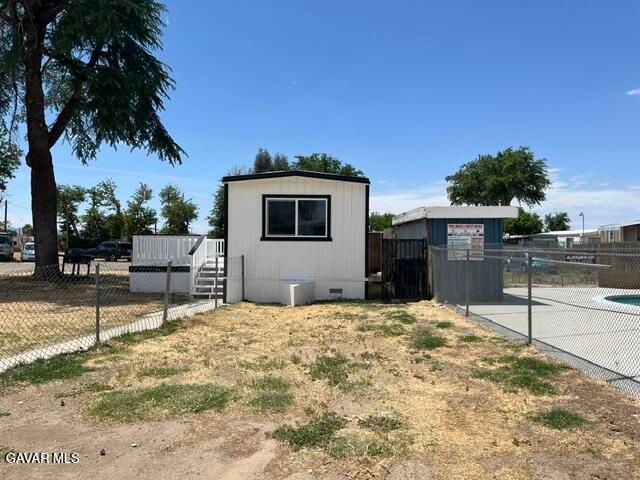 1617 E Avenue I 75, Lancaster, CA 93535