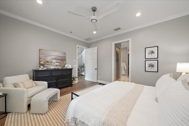 2207 WISTERIA STREET, Sarasota, FL 34239