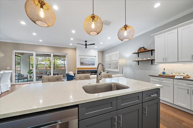 2207 WISTERIA STREET, Sarasota, FL 34239