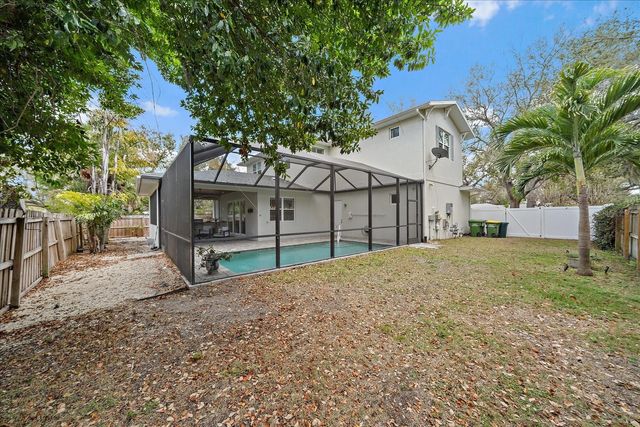 2207 WISTERIA STREET, Sarasota, FL 34239