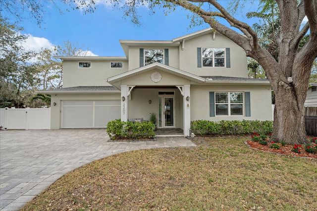2207 WISTERIA STREET, Sarasota, FL 34239
