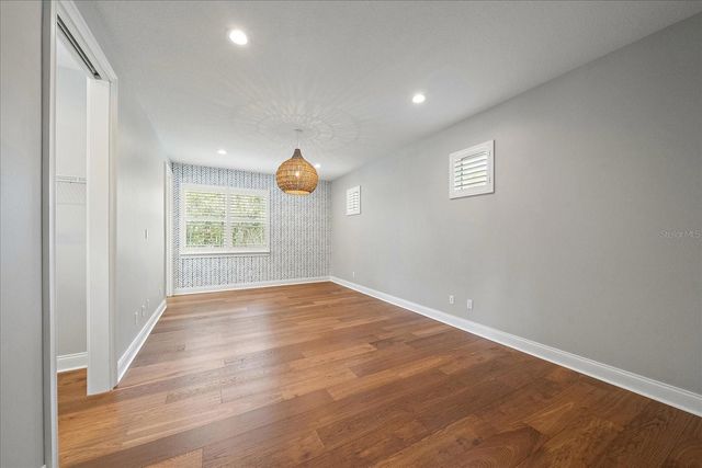 2207 WISTERIA STREET, Sarasota, FL 34239