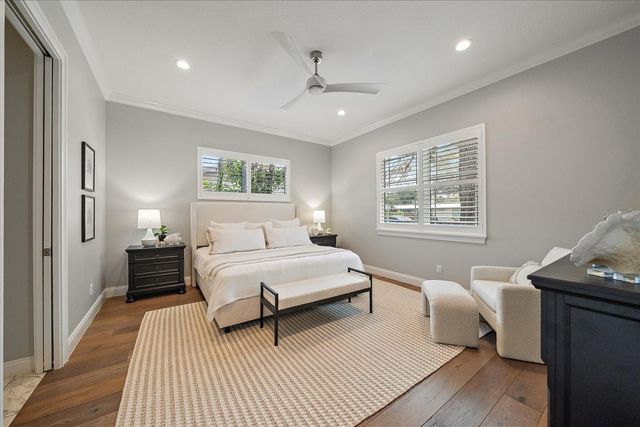 2207 WISTERIA STREET, Sarasota, FL 34239