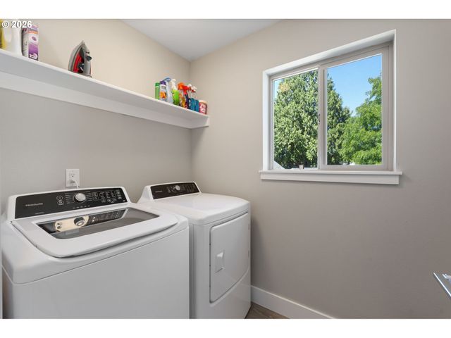 1822 E 33RD St A, Vancouver, WA 98663