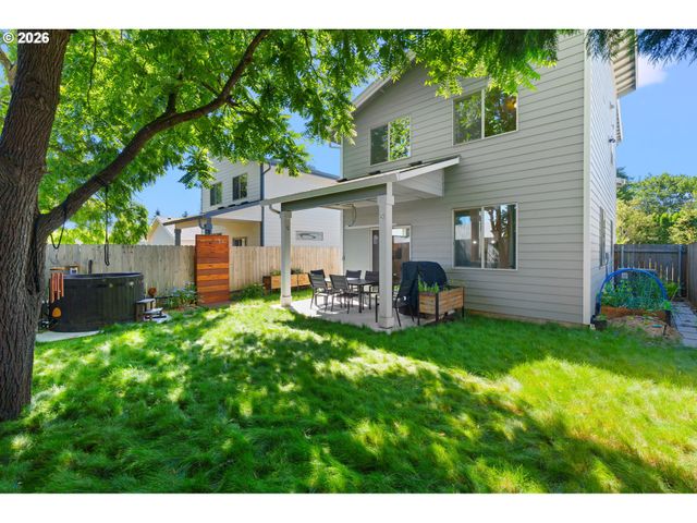 1822 E 33RD St A, Vancouver, WA 98663