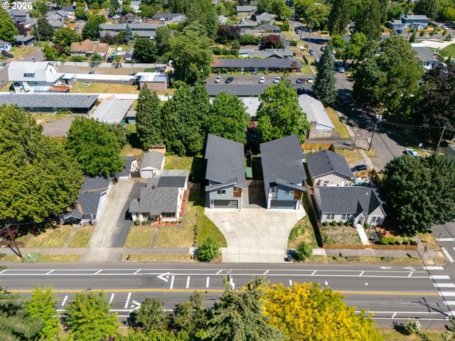 1822 E 33RD St A, Vancouver, WA 98663