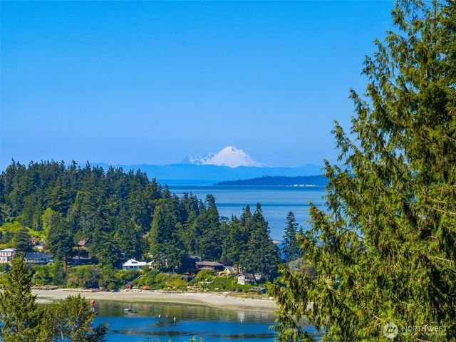 10793 NE Bill Point Drive, Bainbridge Island, WA 98110