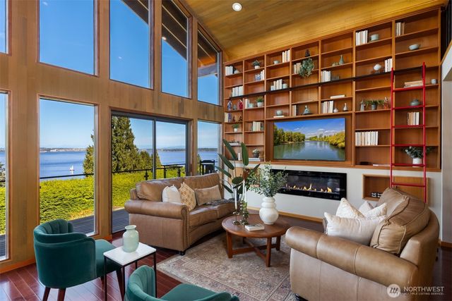 10793 NE Bill Point Drive, Bainbridge Island, WA 98110