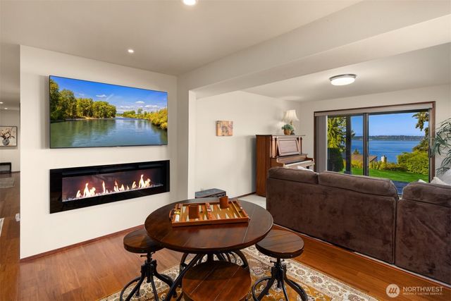 10793 NE Bill Point Drive, Bainbridge Island, WA 98110