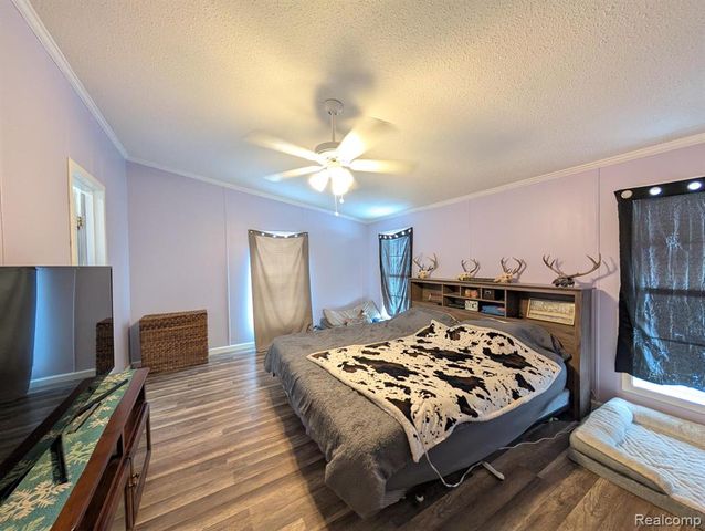 11362 N Lake Drive, Fenton, MI 48430