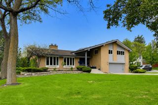 360 S Prospect Avenue, Elmhurst, IL 60126