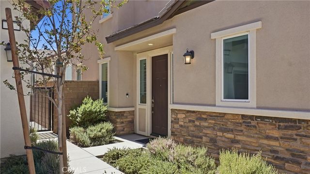 16281 Castello Lane 2, Fontana, CA 92336