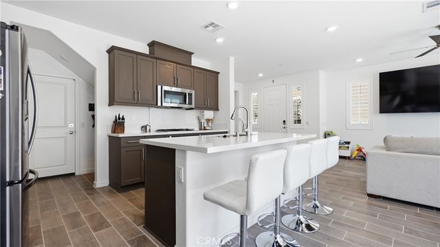 16281 Castello Lane 2, Fontana, CA 92336