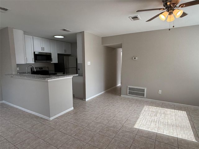 13902 Buckingham Drive B, Tomball, TX 77375